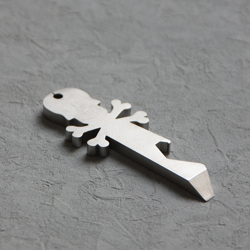 Mini Titanium Prybar Keychain  - Titanium Pry Bar recensie en prijs
