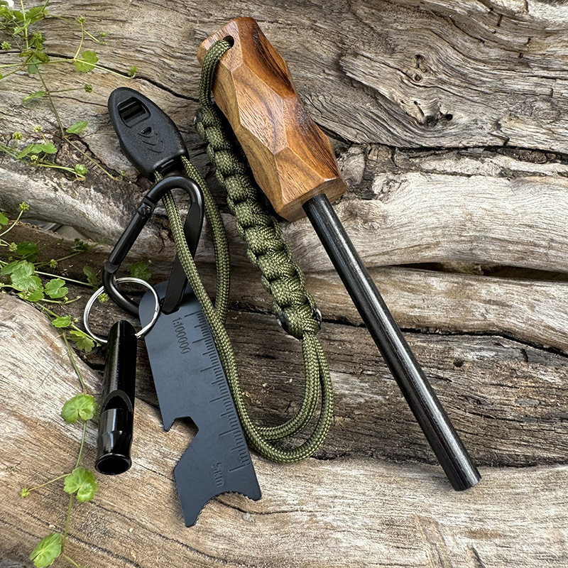 New Outdoor Flint Fire Starter - Ferro Rod Striker recensie en prijs